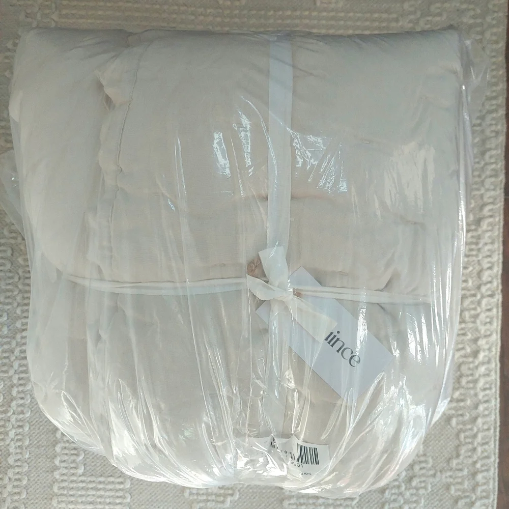 NWT! Quince Linen Sand Dream Quilt & 2 Sham Set ! Sz. King/ Cal King! (161) - Picture 12 of 12